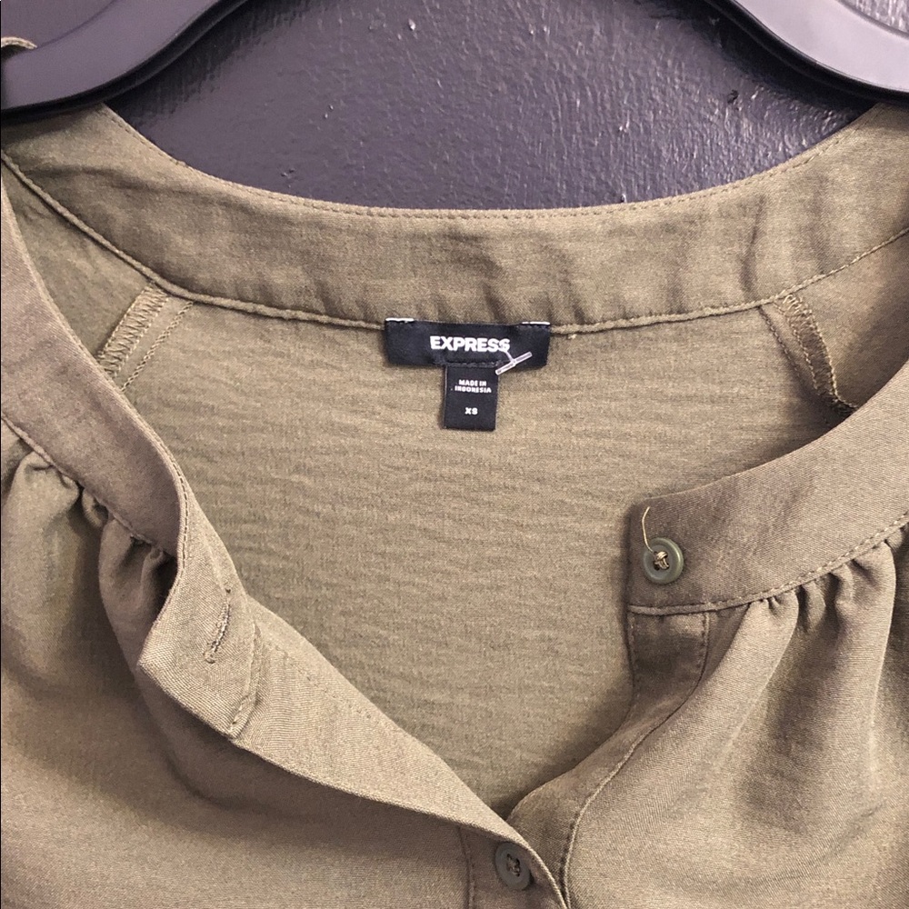 EXPRESS Army Green Button-Front Blouse - Picture 2 of 4